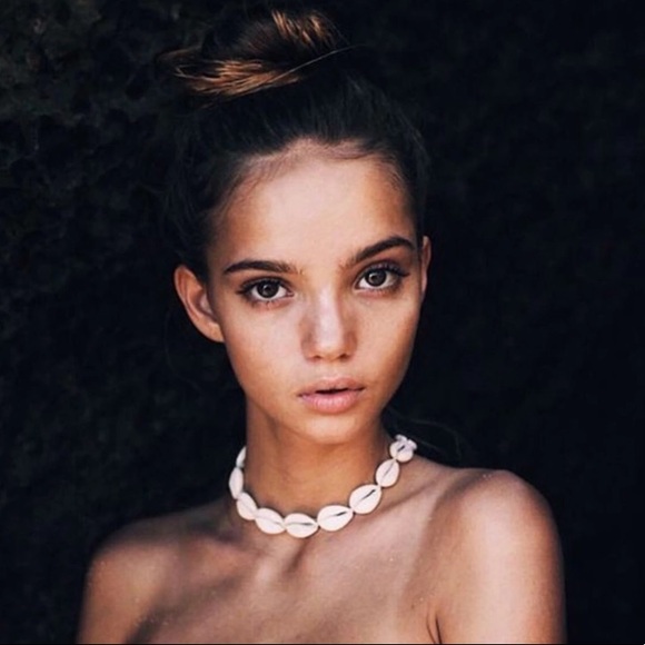 NEW! Natural Seashell Choker Necklace - Picture 3 of 3